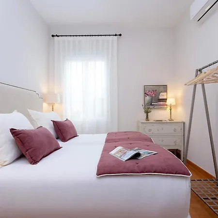 Genteel Manuel De Sandoval * Кордова