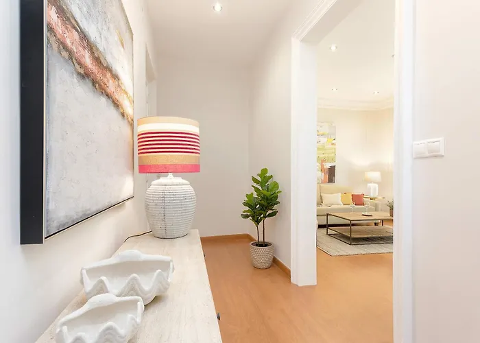 Genteel Manuel De Sandoval *