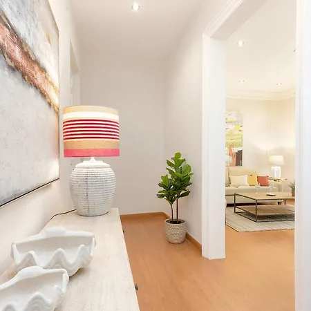 Genteel Manuel De Sandoval *