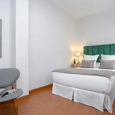 Genteel Manuel De Sandoval