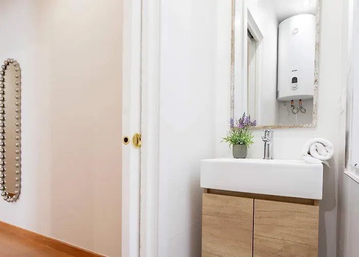 Genteel Manuel De Sandoval