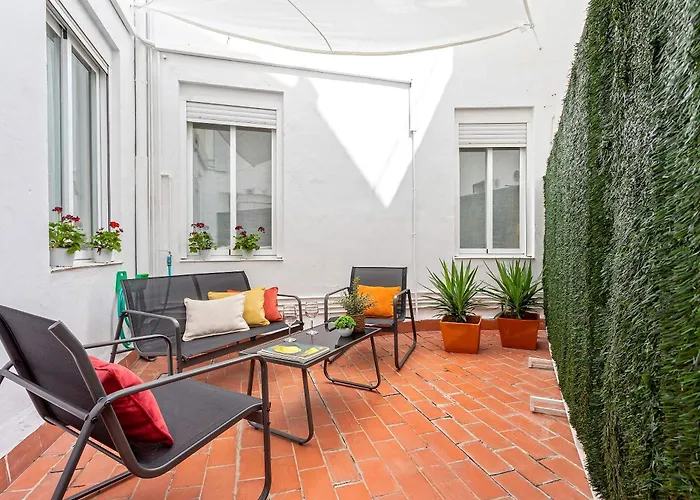 Genteel Manuel De Sandoval